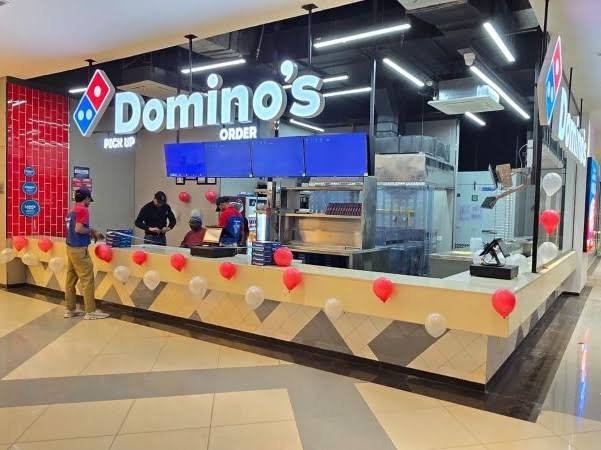 Domino’s Outlet